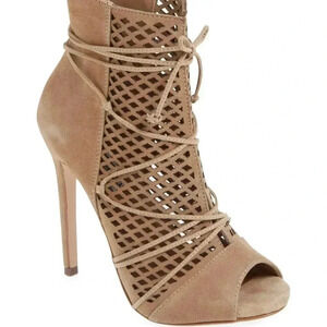 [Steve Madden]  NEW 'Maddye' Peep Toe Bootie